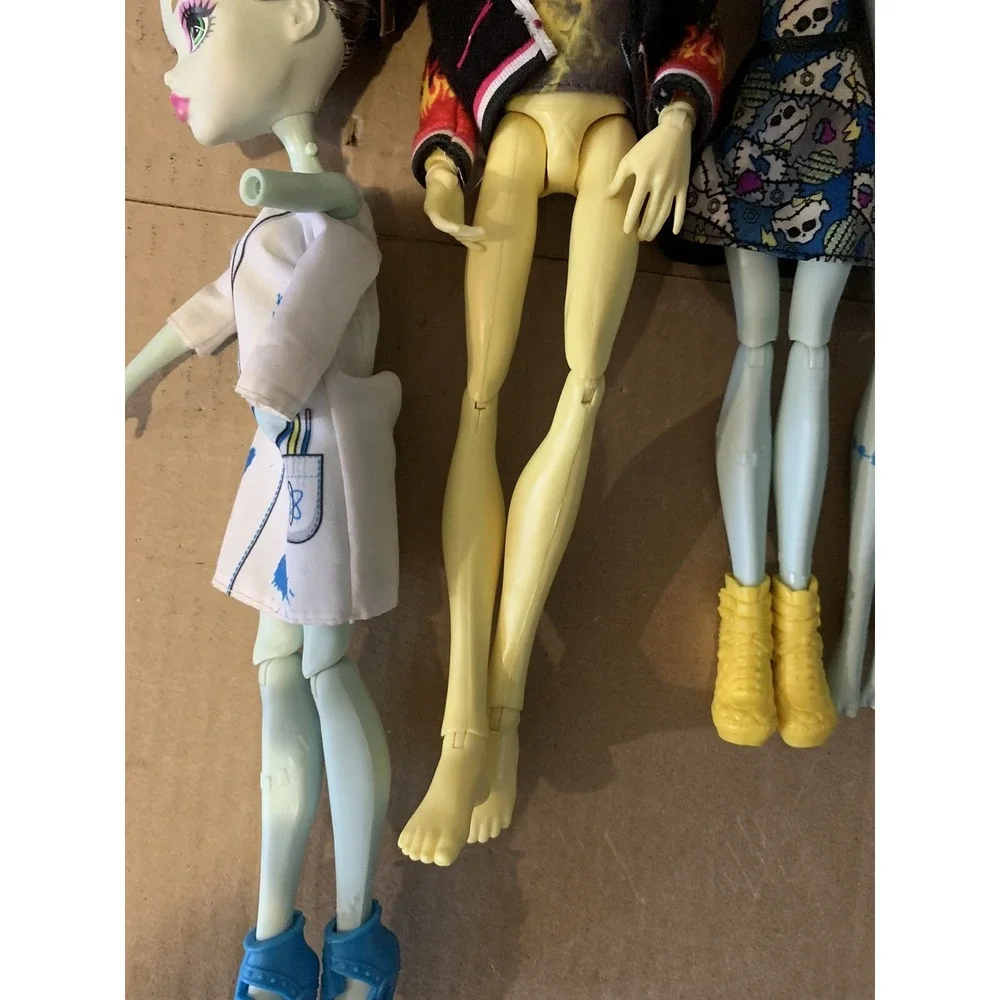 10 Monster High Dolls Collection: Draculaura, Frankie Stein, Clawdeen, Heath